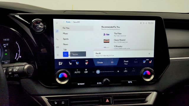 2024 Lexus RX RX 350h Premium Plus AWD with Convenience & Technology Packages - 22980754 - 16