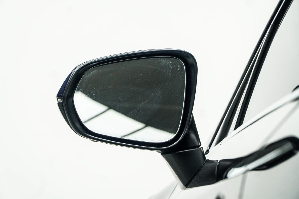 Lexus RX photo 16