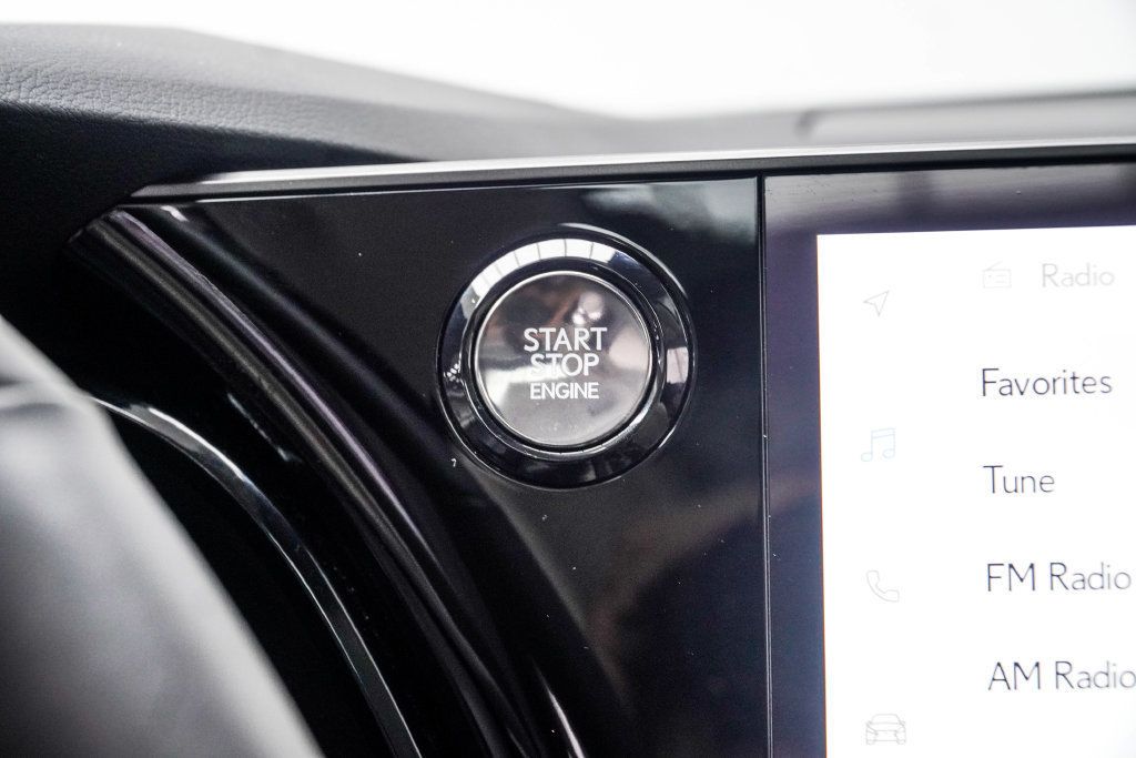 Lexus RX photo 23