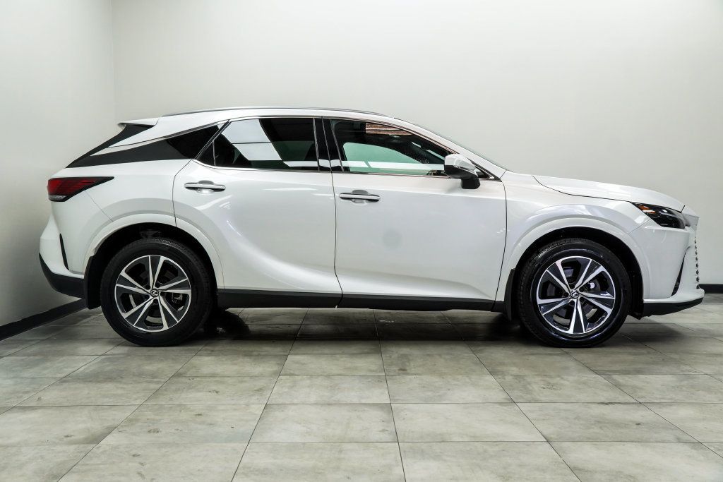 Lexus RX photo 11