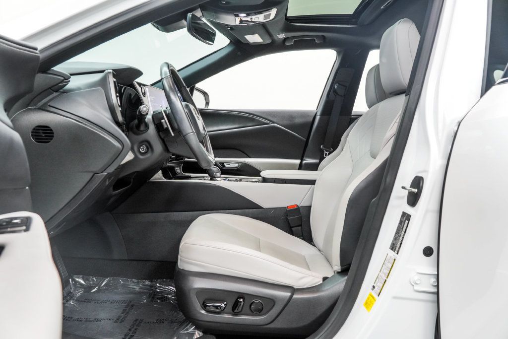 Lexus RX photo 17