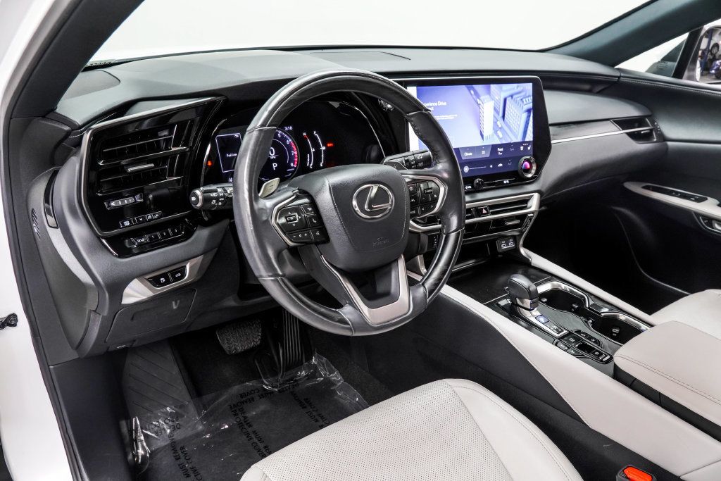 Lexus RX photo 21