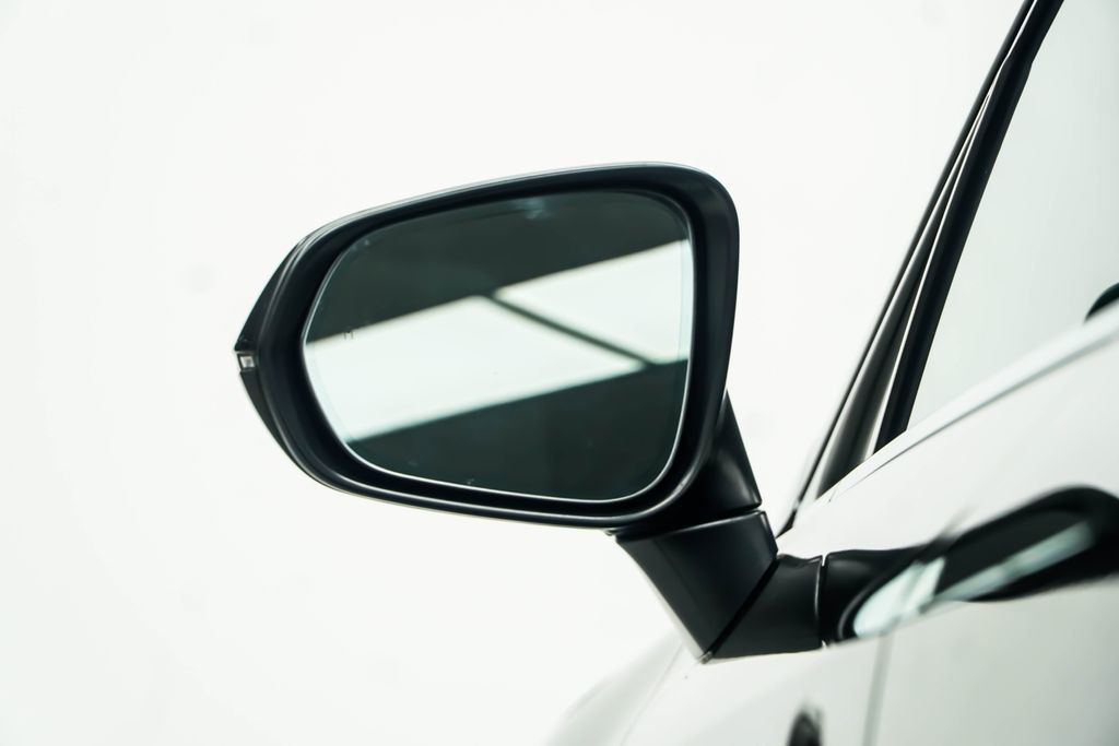 Lexus RX photo 16
