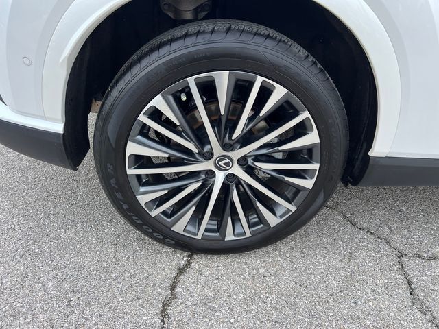 2024 Lexus RX RX 350 Premium Plus AWD - 22990708 - 17