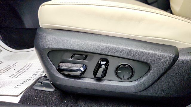 2024 Lexus RX RX 450h+ Luxury AWD w/ M. Levinson Audio & Convenience Package - 23010786 - 10