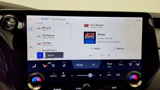 2024 Lexus RX RX 450h+ Luxury AWD w/ Premium LED Headlights & Convenience Pkg - 22958769 - 17