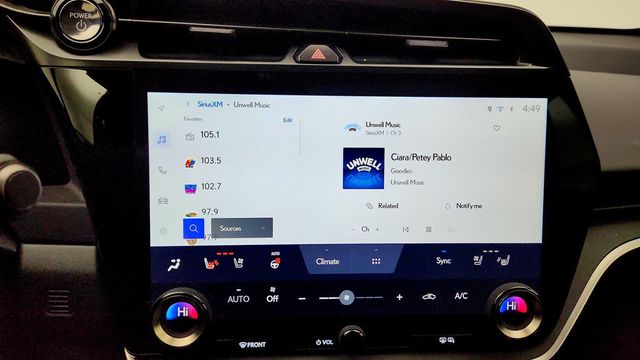 2024 Lexus RZ RZ 450e Premium AWD w/18'' Wheels & Technology Pkg - 22998249 - 16