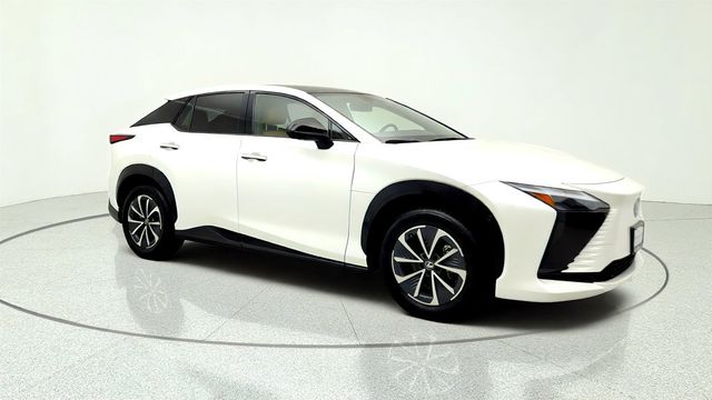 2024 Lexus RZ RZ 450e Premium AWD w/18'' Wheels & Technology Pkg - 23057351 - 2