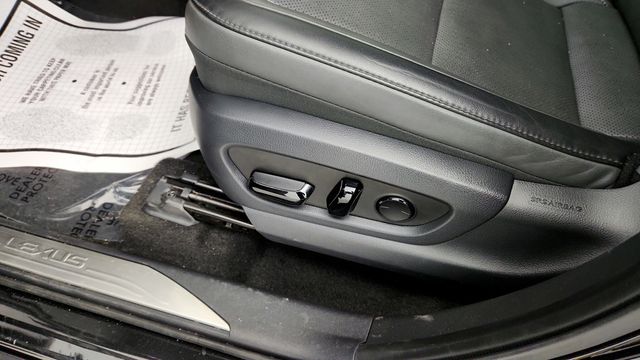 2024 Lexus RZ RZ 450e Premium AWD w/20'' Wheels & Technology Package - 22946738 - 10