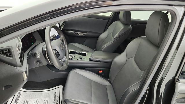 2024 Lexus RZ RZ 450e Premium AWD w/20'' Wheels & Technology Package - 22946738 - 19