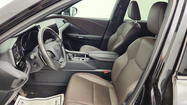 2024 Lexus TX TX 350 Premium AWD w/ Tech., Captains Chair & Cold Weather Pkgs - 23006410 - 19