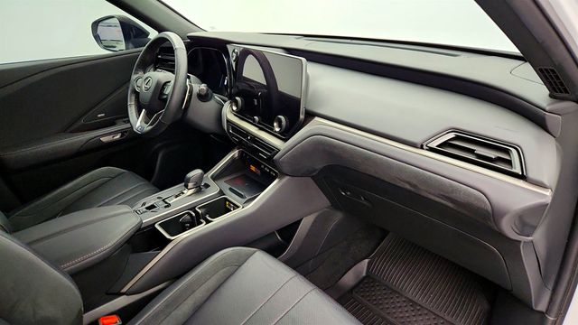 2024 Lexus TX TX 500h F SPORT Luxury AWD w/ Technology & Convenience Packages - 22958773 - 27