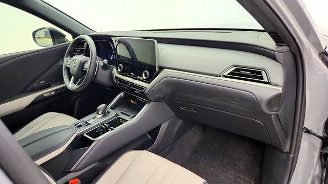 2024 Lexus TX TX 500h F SPORT Luxury AWD w/ Technology & Convenience Packages - 23027461 - 26