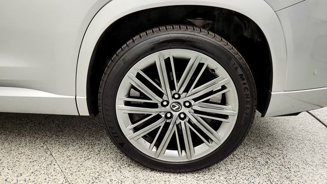 2024 Lexus TX TX 550h+ Luxury AWD with Technology & Convenience Packages - 22966154 - 11