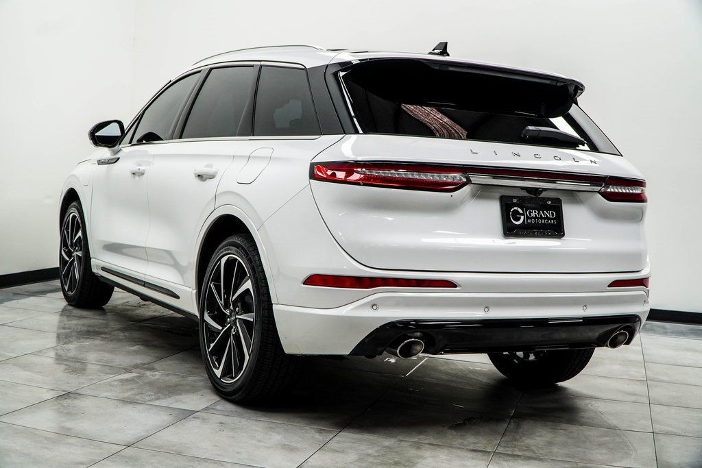 2024 Lincoln Corsair Grand Touring photo 11