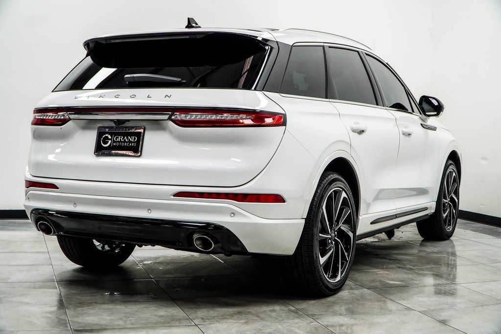 2024 Lincoln Corsair Grand Touring photo 12