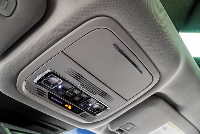 2024 Lincoln Nautilus Premiere AWD - 22960881 - 35