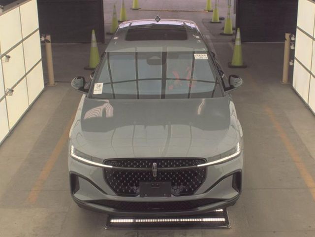 2024 Lincoln Nautilus Premiere AWD - 23028330 - 1