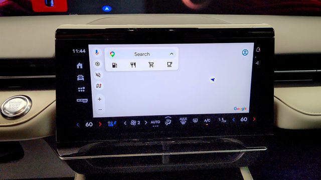 2024 Lincoln Nautilus Premiere AWD - 23081772 - 17