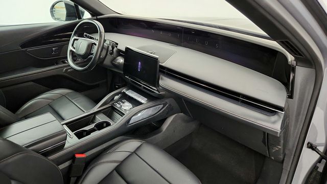 2024 Lincoln Nautilus Premiere AWD with Equipment 102A & Jet Appearance Package - 22948634 - 26