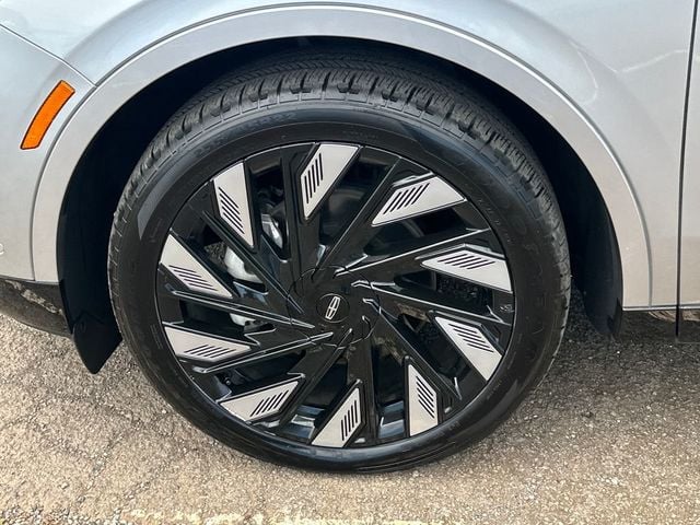 2024 Lincoln Nautilus Reserve AWD - 23028551 - 11