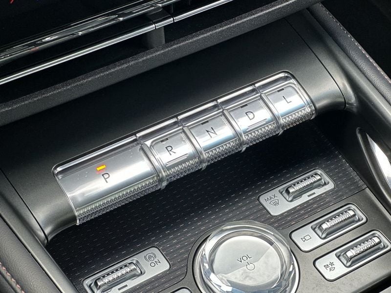 2024 Lincoln Nautilus Reserve AWD - 23028551 - 18
