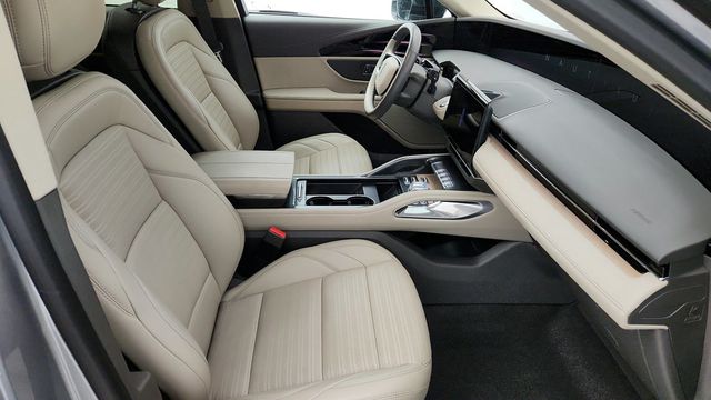2024 Lincoln Nautilus Reserve AWD - 22944676 - 26