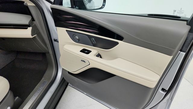 2024 Lincoln Nautilus Reserve AWD - 22944676 - 28