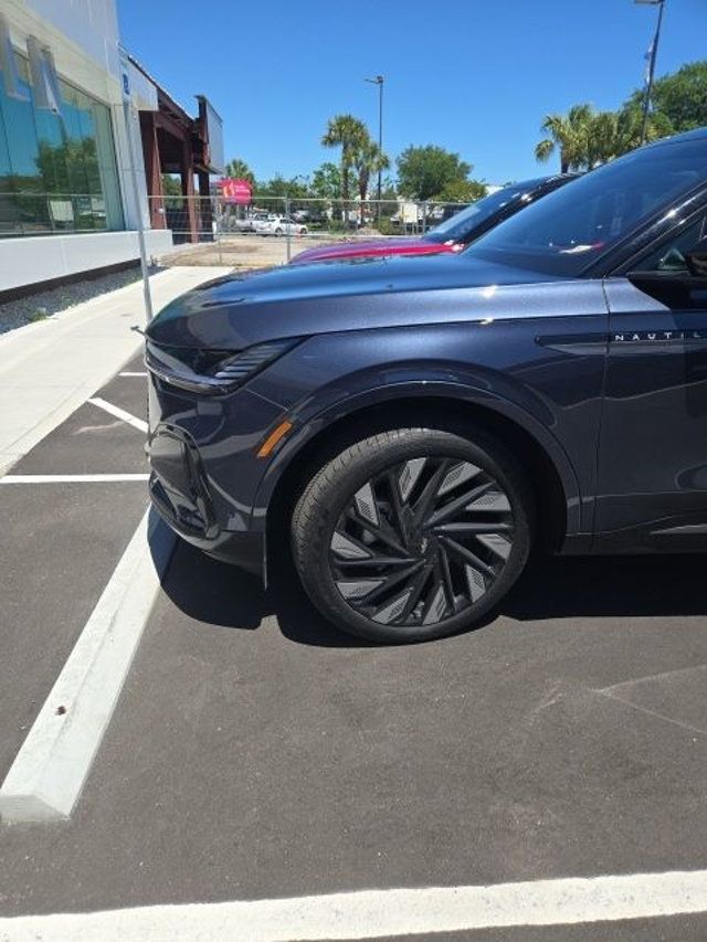 2024 Lincoln Nautilus Reserve AWD - 23028555 - 1