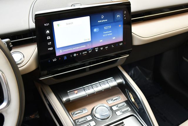 2024 Lincoln Nautilus Reserve III AWD SUV W/Equipment Group 203A - 23041001 - 13