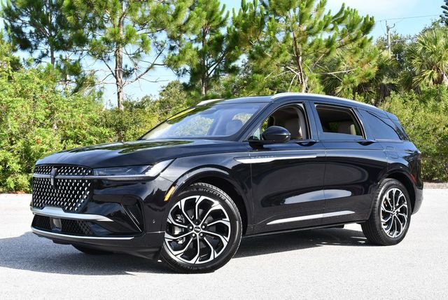 2024 Lincoln Nautilus Reserve III AWD SUV W/Equipment Group 203A - 23041001 - 24