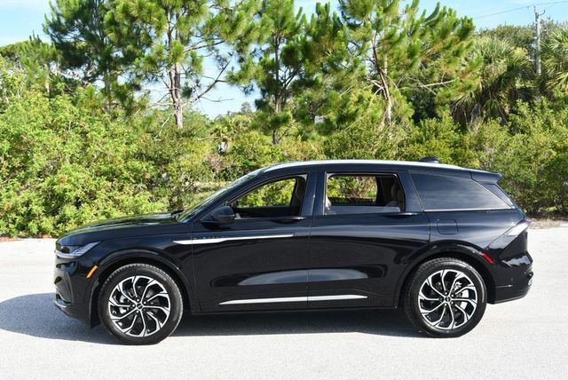 2024 Lincoln Nautilus Reserve III AWD SUV W/Equipment Group 203A - 23041001 - 26
