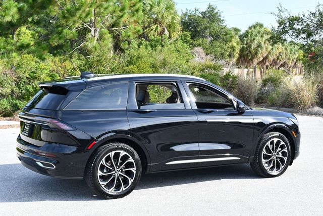 2024 Lincoln Nautilus Reserve III AWD SUV W/Equipment Group 203A - 23041001 - 5