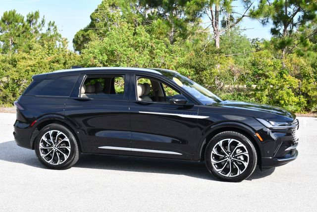 2024 Lincoln Nautilus Reserve III AWD SUV W/Equipment Group 203A - 23041001 - 7