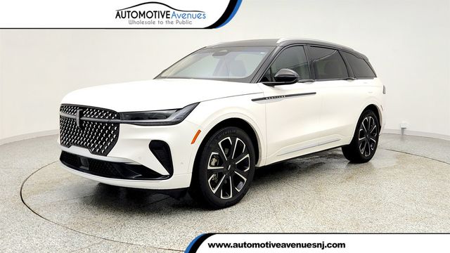 2024 Lincoln Nautilus Reserve III AWD with Equipment 203A & 21'' Wheels - 22986403 - 0