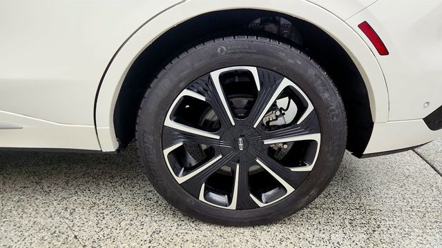 2024 Lincoln Nautilus Reserve III AWD with Equipment 203A & 21'' Wheels - 22986403 - 8
