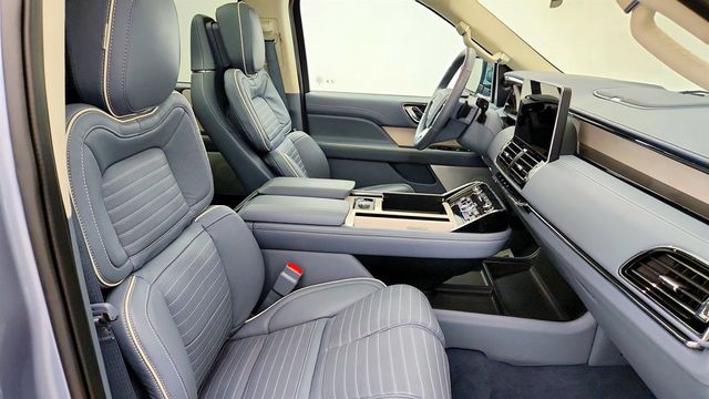 2024 Lincoln Navigator Black Label 4x4 - 23037126 - 23