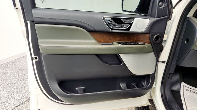 2024 Lincoln Navigator Black Label 4x4 w/ Panoramic Vista Roof, Massaging Leather Seats - 23000308 - 10