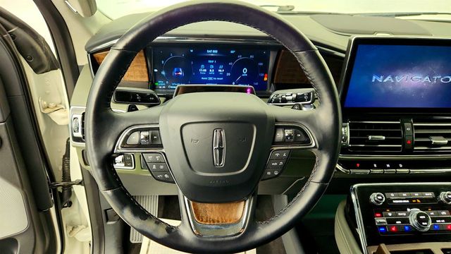 2024 Lincoln Navigator Black Label 4x4 w/ Panoramic Vista Roof, Massaging Leather Seats - 23000308 - 12