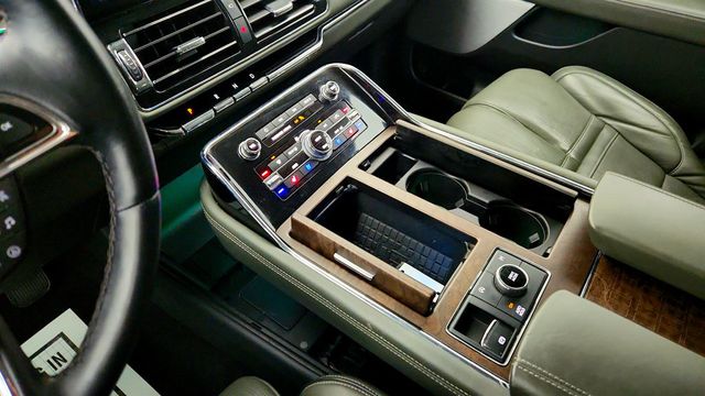2024 Lincoln Navigator Black Label 4x4 w/ Panoramic Vista Roof, Massaging Leather Seats - 23000308 - 15