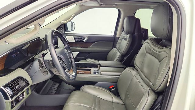 2024 Lincoln Navigator Black Label 4x4 w/ Panoramic Vista Roof, Massaging Leather Seats - 23000308 - 19