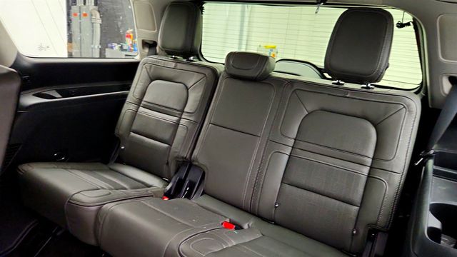 2024 Lincoln Navigator Black Label 4x4 w/ Panoramic Vista Roof, Massaging Leather Seats - 23000308 - 21