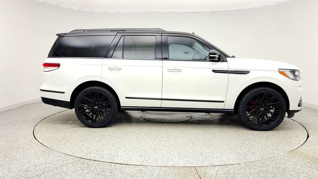 2024 Lincoln Navigator Black Label 4x4 w/ Panoramic Vista Roof, Massaging Leather Seats - 23000308 - 3