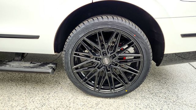 2024 Lincoln Navigator Black Label 4x4 w/ Panoramic Vista Roof, Massaging Leather Seats - 23000308 - 8