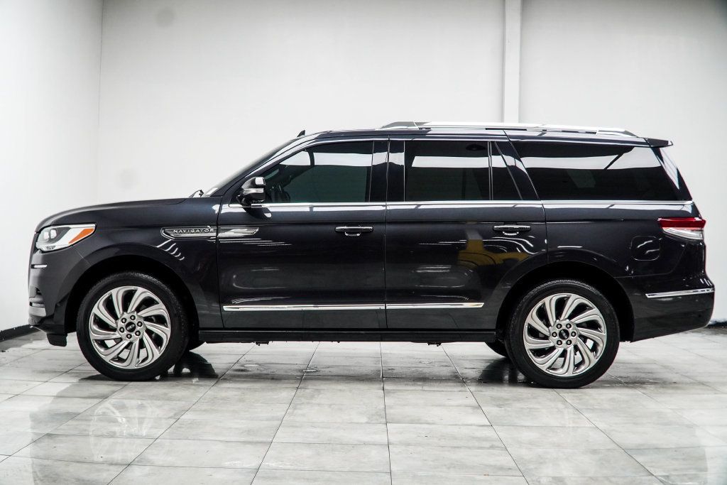 Lincoln Navigator photo 10