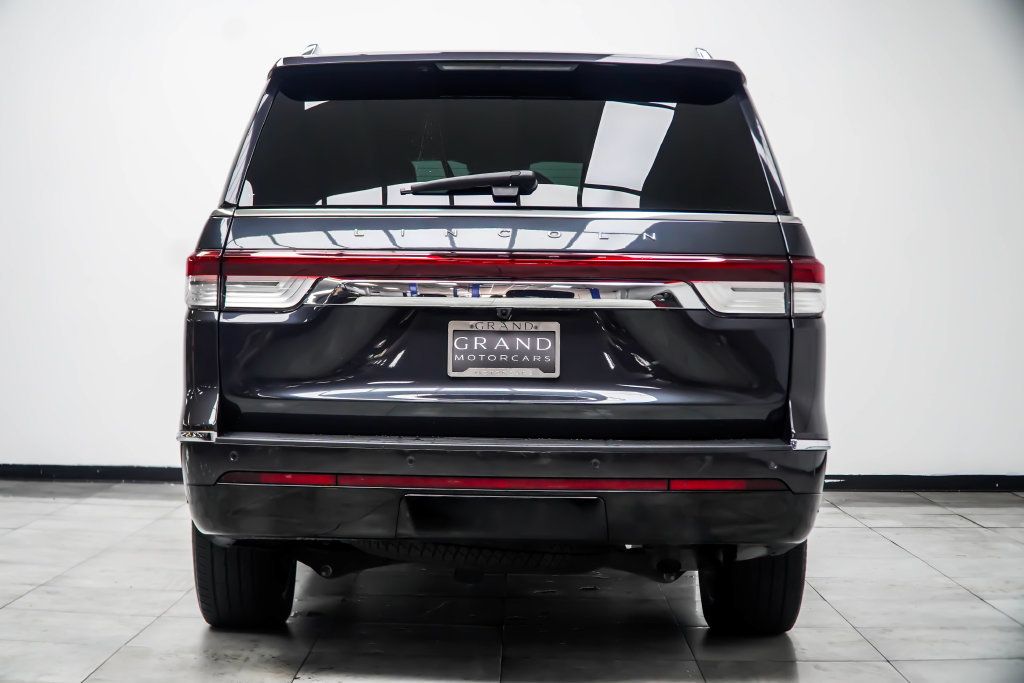 Lincoln Navigator photo 12