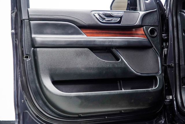 2024 Lincoln Navigator Premiere 4x4 - 23070106 - 32