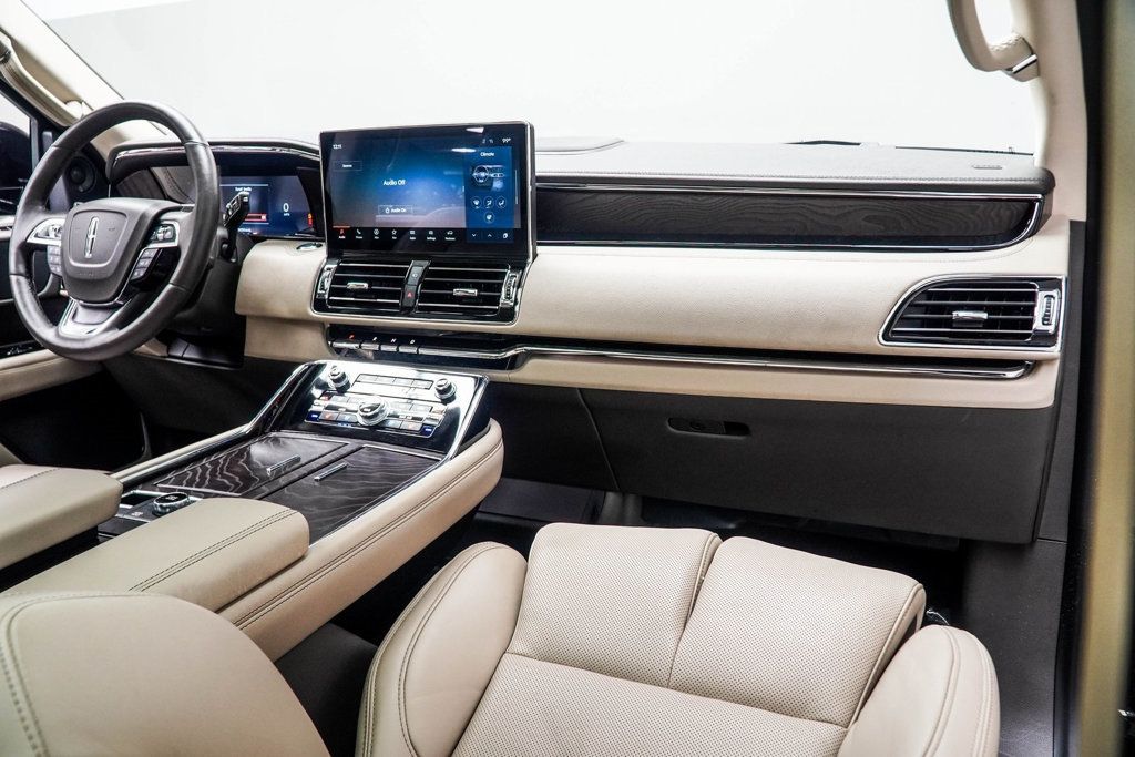 2024 Lincoln Navigator Reserve photo 16