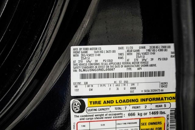 2024 Lincoln Navigator L Premiere - 22898743 - 38