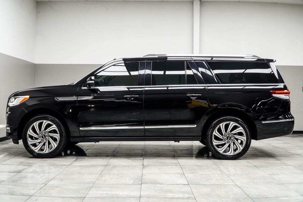 2024 Lincoln Navigator L Premiere photo 9